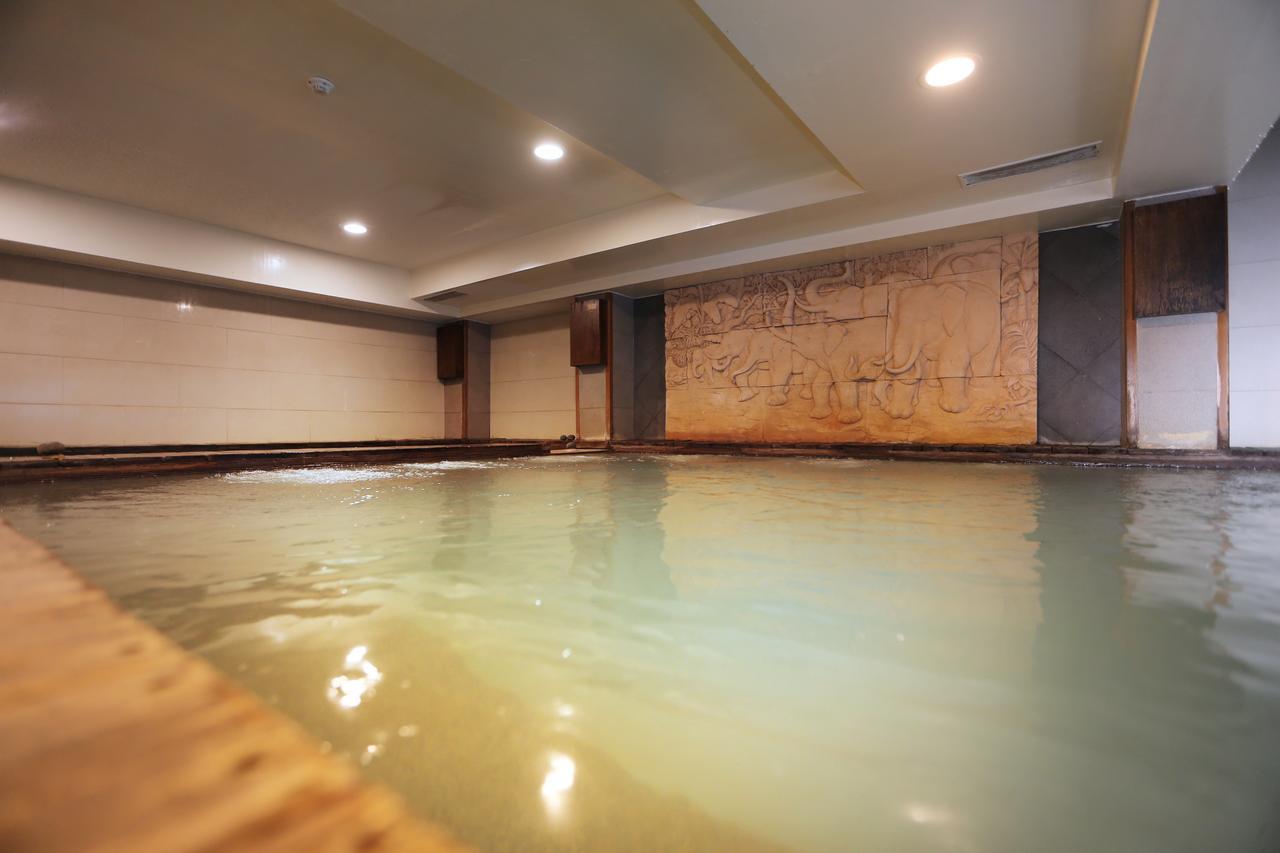 Shan-Yue Hotspring Hotel Taipéi Exterior foto